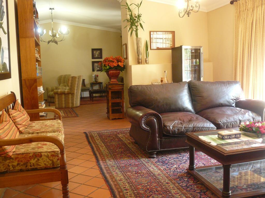 Villa Jana Guesthouse Pretoria-Noord Exteriér fotografie